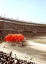 瑞奇·韩德森在季后赛的出垒率极高，被认为是球队夺冠的发动机