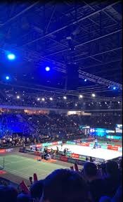 每体：巴萨正关注范德芬，后者已决定今夏离开热刺且首选巴萨